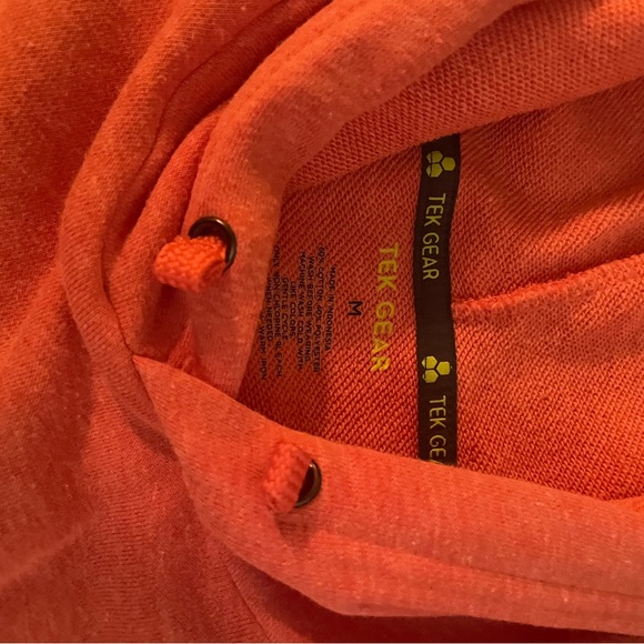 Medium Tek gear hoodie women’s - Picture 2 of 2